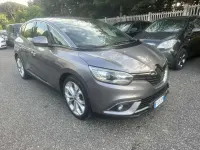 Usado Renault Scénic IV Bose Edition 110 CV (80 kW) 2017 Gris Monovolumen