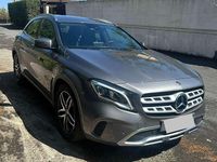 Usata Mercedes GLA180 122 CV (89 kW) 2019 Grigio SUV