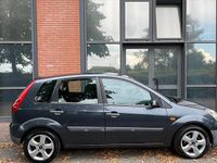 Usata Ford Fiesta 80 CV (58 kW) 2007 Nero Utilitaria