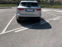 Usata Jaguar F-Pace 180 CV (132 kW) 2016 Grigio SUV