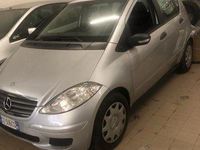 Usata Mercedes A200 109 CV (80 kW) 2005 Bianco Utilitaria