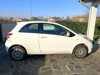 Usata Toyota Yaris Sol 69 CV (50 kW) 2010 Berlina