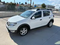Usata Dacia Sandero Stepway 90 CV (66 kW) 2016 Bianco SUV