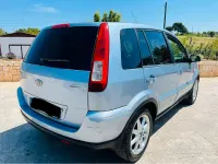 Usata Ford Fusion 80 CV (58 kW) 2006 Blu Utilitaria