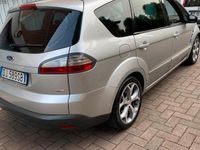 Usata Ford S-MAX 150 CV (110 kW) 2007 Grigio Monovolume