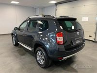 Usata Dacia Duster Prestige 110 CV (80 kW) 2015 Grigio SUV