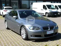 Usata BMW 325 Efficient Dynamics 218 CV (160 kW) 2006 Grigio Coupé