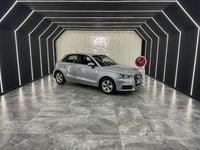 Usata Audi A1 Ambiente 90 CV (66 kW) 2016 Argento Utilitaria