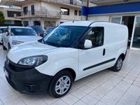 Usata Fiat Doblò 104 CV (76 kW) 2019 Bianco Monovolume