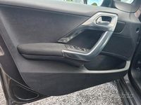 Usata Peugeot 2008 Allure 99 CV (72 kW) 2017 Grigio SUV