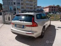 Usata Volvo V60 Business Edition 150 CV (110 kW) 2020 Bianco Station wagon