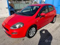 Usata Fiat Grande Punto Lounge 85 CV (62 kW) 2013 Rosso Utilitaria