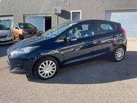 Usata Ford Fiesta 75 CV (55 kW) 2015 Blu Berlina