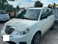Usata Lancia Ypsilon 69 CV (50 kW) 2011 Bianco Utilitaria