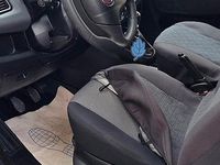 Usata Fiat Doblò 105 CV (77 kW) 2012 Bianco Monovolume