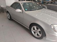 Usata Mercedes SLK200 163 CV (119 kW) 2002 Grigio Cabrio