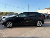 Usata Mercedes A180 109 CV (80 kW) 2017 Nero Berlina