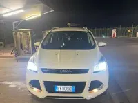 Usata Ford Kuga Titanium 120 CV (88 kW) 2015 Bianco SUV