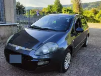 Usata Fiat Grande Punto 69 CV (50 kW) 2011 Grigio Utilitaria