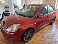 Usata Ford Fiesta 75 CV (55 kW) 2007 Arancione Utilitaria