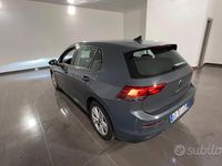 Usata VW Golf VII Life 115 CV (84 kW) 2021 Grigio Utilitaria