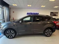 Usata Ford Kuga ST-Line 120 CV (88 kW) 2019 Grigio SUV