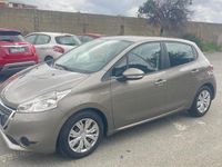 Begagnad Peugeot 208 Active 68 HK (50 kW) 2012 Guld Halvkombi