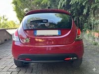Usata Lancia Ypsilon Silver 69 CV (50 kW) 2015 Utilitaria