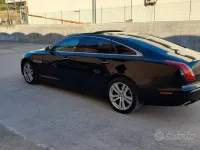 Usata Jaguar XJ 275 CV (202 kW) 2011 Nero Berlina