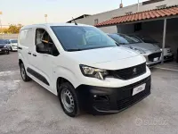Usata Peugeot Partner S 102 CV (75 kW) 2021 Bianco Monovolume