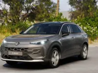 Nuova VW T-Roc Style 150 CV (110 kW) 2026 Wolf grey metallizzato nero SUV