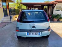 Usata Opel Corsa Comfort 58 CV (42 kW) 2001 Argento Utilitaria