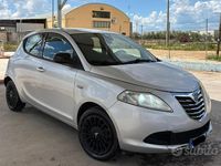 Usata Lancia Ypsilon 95 CV (69 kW) 2011 Grigio Utilitaria