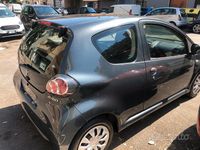 Usata Toyota Aygo 68 CV (50 kW) 2011 Grigio Utilitaria