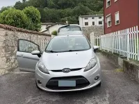 Usata Ford Fiesta 70 CV (51 kW) 2011 Grigio Berlina