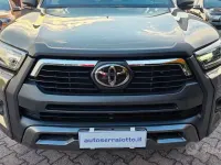Usata Toyota HiLux 204 CV (150 kW) 2021 Grigio Pick-up