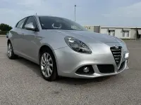 Usata Alfa Romeo Giulietta Distinctive 109 CV (80 kW) 2015 Grigio Utilitaria