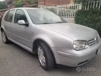 Usata VW Golf IV 101 CV (74 kW) 2002 Grigio Berlina