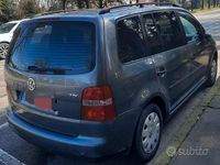 Usata VW Touran 105 CV (77 kW) 2006 Grigio Monovolume
