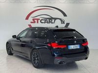 Usata BMW 530 M Sport 249 CV (183 kW) 2022 Blu/azzurro Station wagon