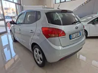 Usata Kia Venga EX 90 CV (66 kW) 2010 Argento Utilitaria