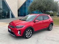 Usata Kia Stonic Style 101 CV (74 kW) 2023 Rosso SUV