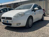 Usata Fiat Grande Punto 75 CV (55 kW) 2006 Bianco Utilitaria