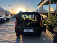 Usata Fiat Qubo Trekking 75 CV (55 kW) 2011 Nero Monovolume