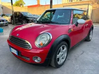 Usata Mini Cooper 120 CV (88 kW) 2006 Rosso Utilitaria