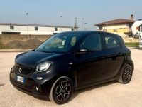 Usata Smart ForFour 90 CV (66 kW) 2019 Nero Utilitaria