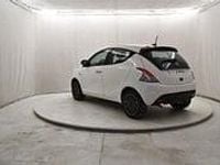 Usata Lancia Ypsilon Gold 70 CV (51 kW) 2023 Bianco Utilitaria