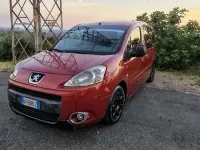 Usata Peugeot TePee Premium 90 CV (66 kW) 2009 Station wagon