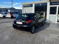 Usata Peugeot 208 Active 95 CV (69 kW) 2017 Nero Utilitaria