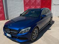 Usata Mercedes C250 203 CV (149 kW) 2018 Blu Station wagon